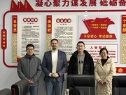 Международный обмен: наш преподаватель  в Чженчжоуском университете аэронавтики.